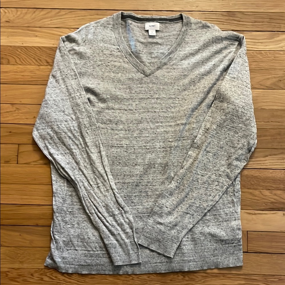 Old Navy Gray V-Neck Sweater Lightweight Knit